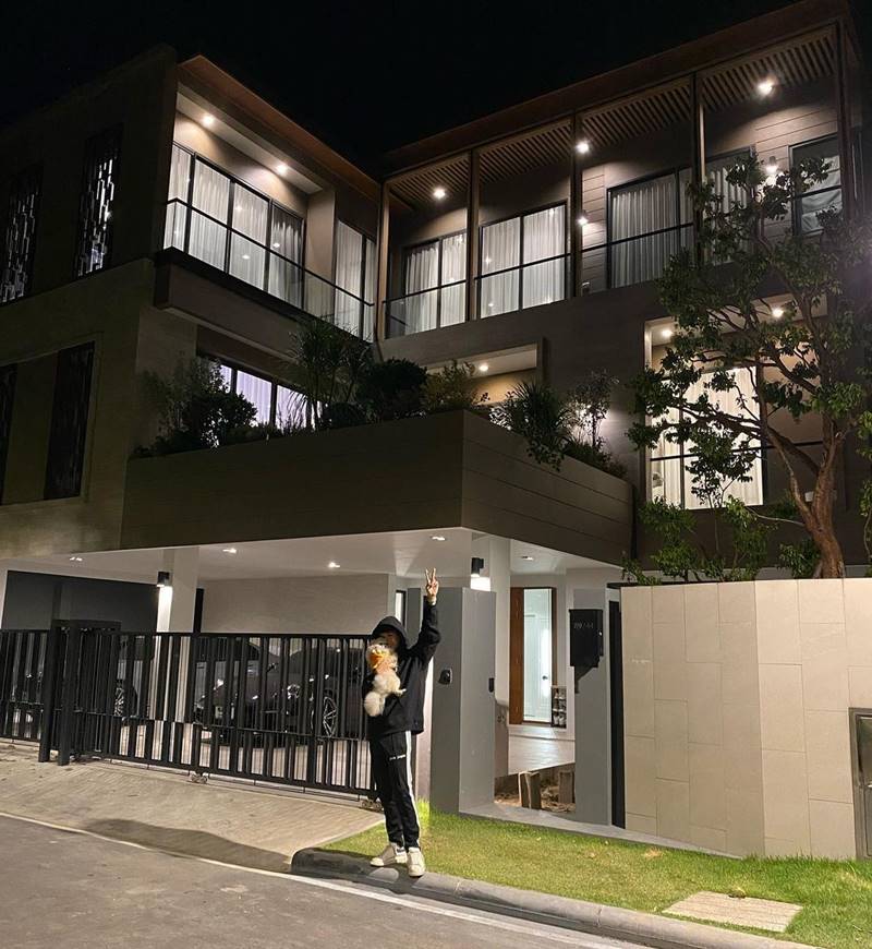 นิกกี้ ณฉัตร, ก้อย อรัชพร