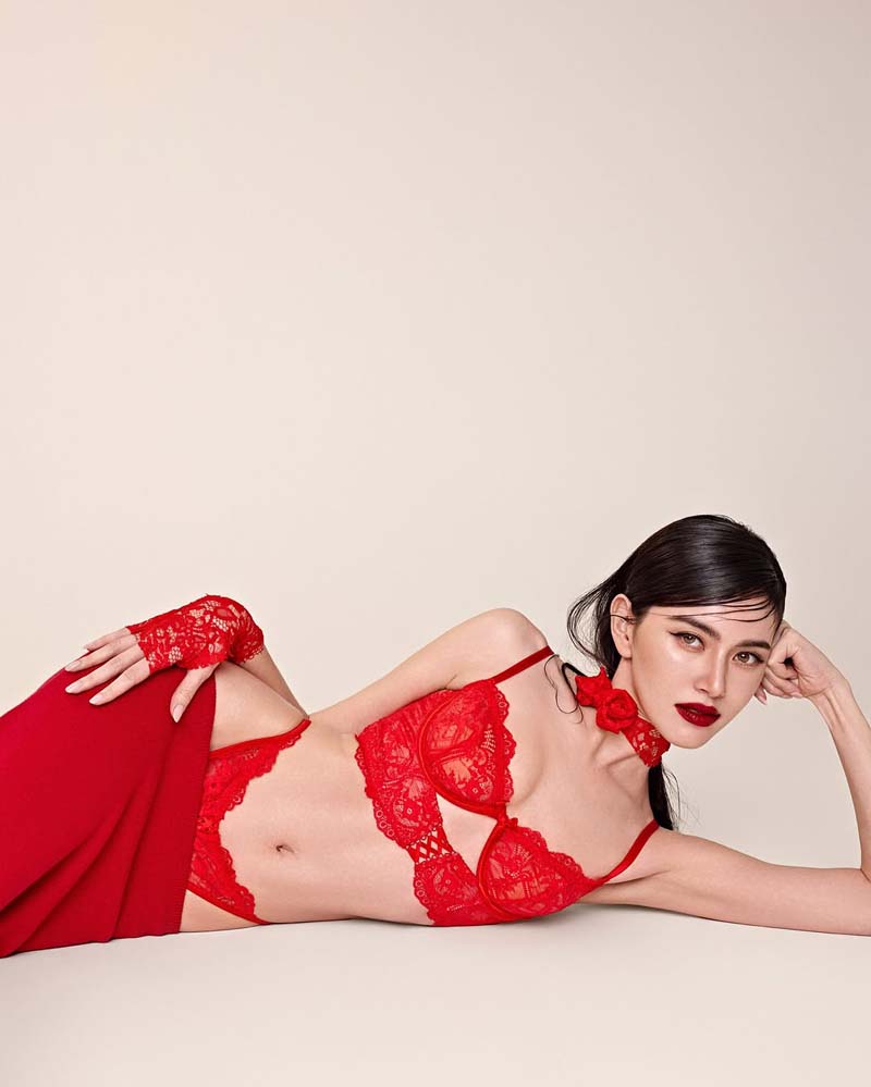 ใหม่ ดาวิกา