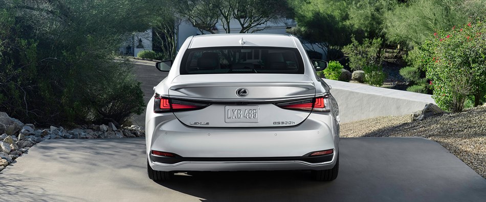 Lexus ES 2022
