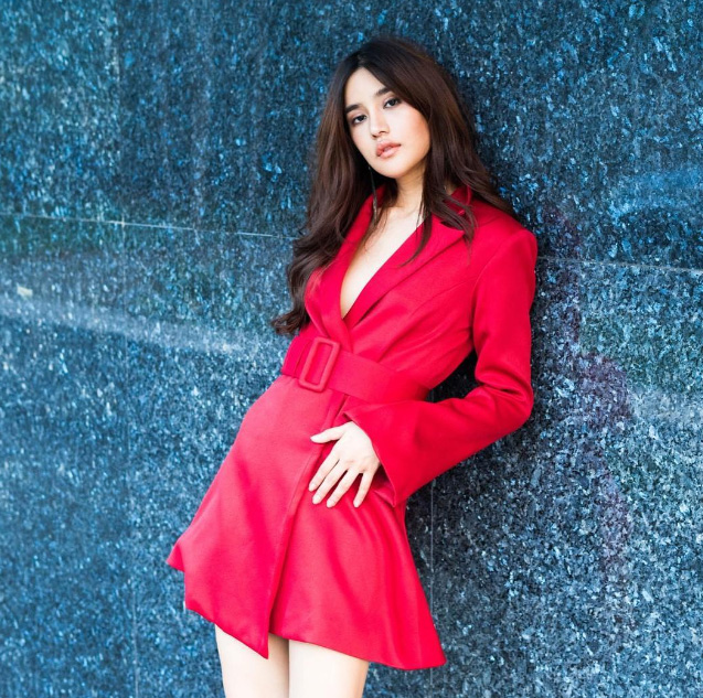 ประวัติ คะน้า ริญญารัตน์ นักแสดงสาวสวย ดีกรีความเก่งไม่ธรรมดา