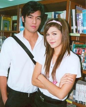 ชมพู่ อารยา