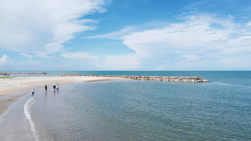 หาดเจ้าสําราญ