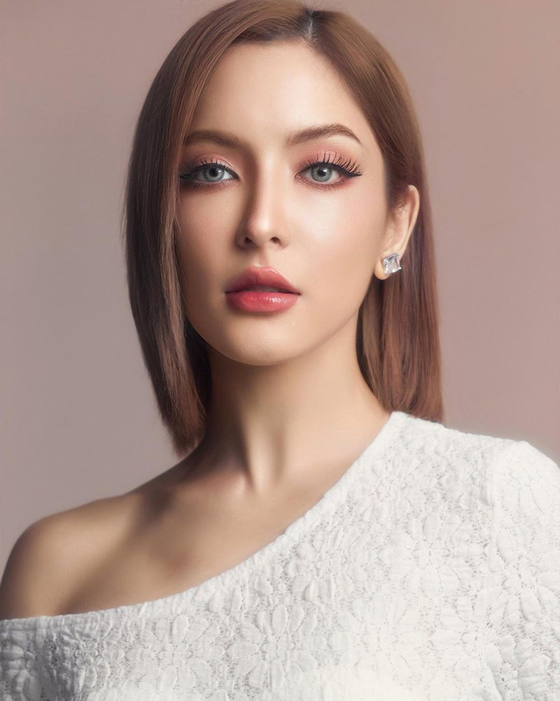 พิ้งค์กี้ สาวิกา 