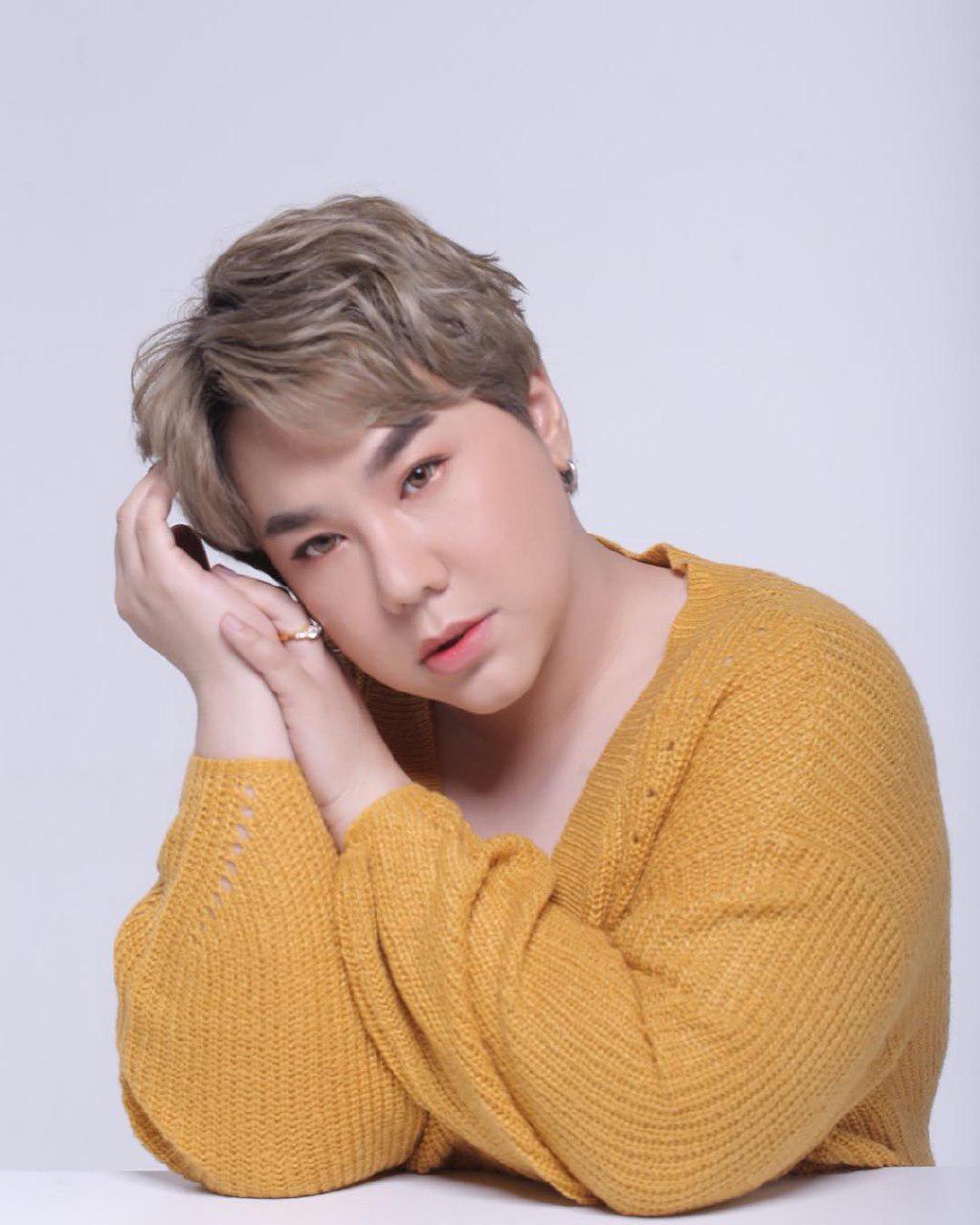 ดีเจบุ๊กโกะ