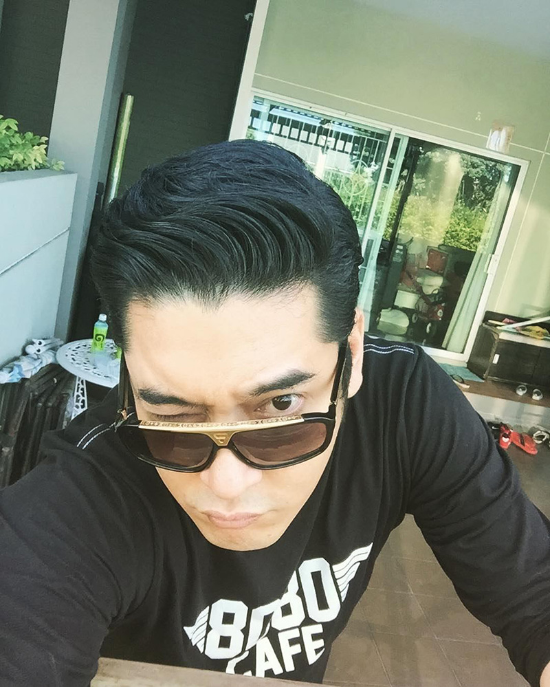 วี วีรภาพ