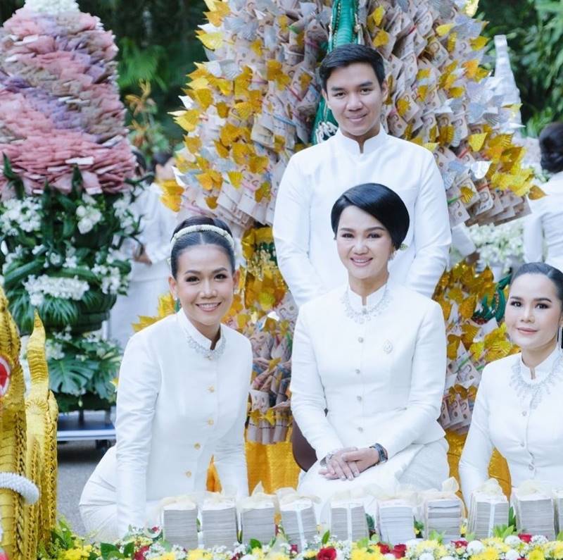 ไฮโซเล ธฤต ครูอ้อย เข็มทิศชีวิต