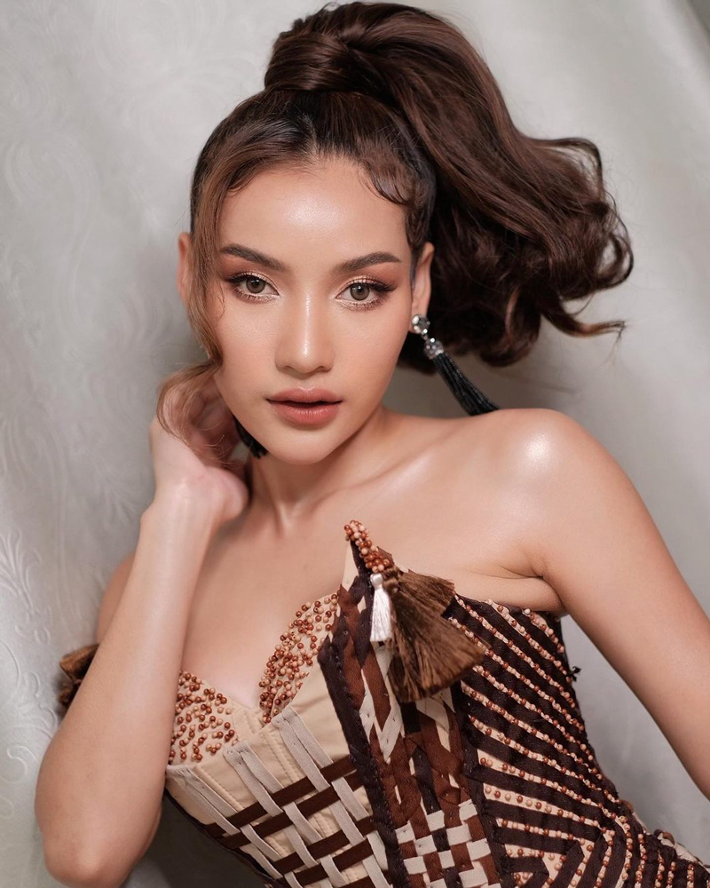 นุช วิลาวัลย์