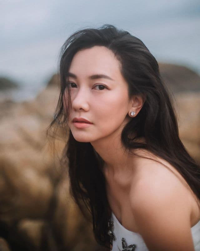 นุ่น วรนุช ชุดว่ายน้ำ