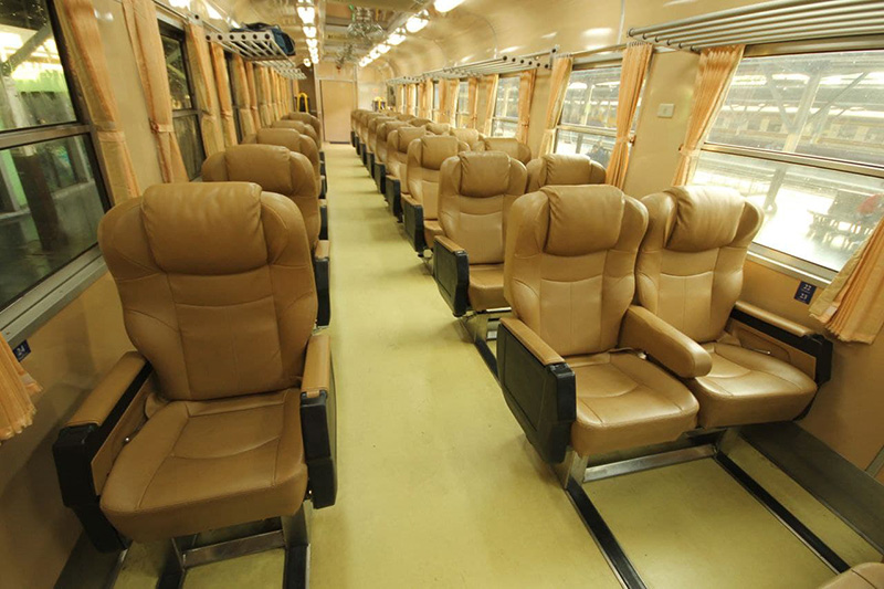 รถไฟดีเซลรางญี่ปุ่น