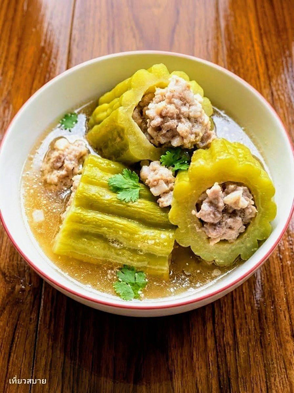 ต้มจืดมะระยัดไส้หมูสับ ใส่ยำผักกาดดอง มะระยัดไส้ แกงจืด ต้มจืด อาหารไทย สูตรอาหาร