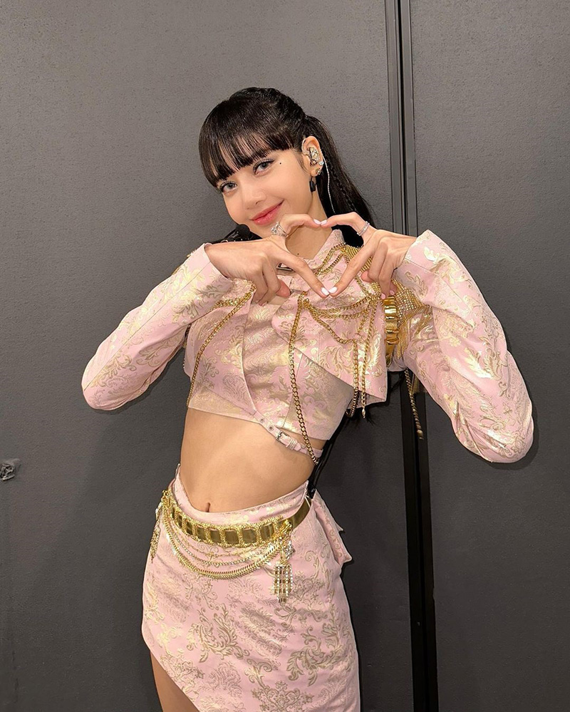 ลิซ่า BLACKPINK