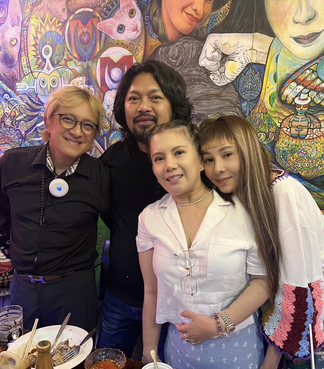 ติ๊ก ชิโร่  เสก โลโซ