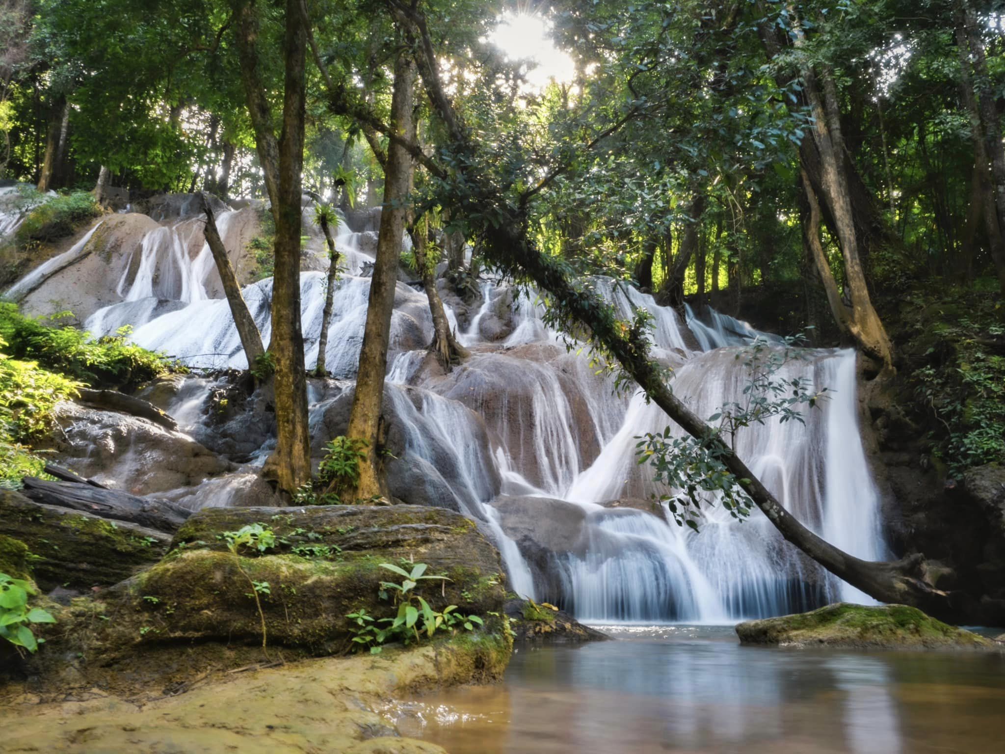 น้ำตกผาตาด