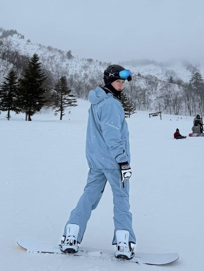 หน่อง ธนา