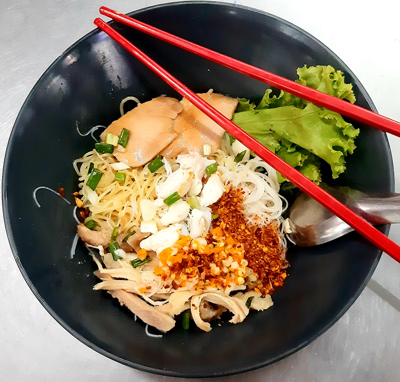 ของกินสี่แยกบ้านแขก