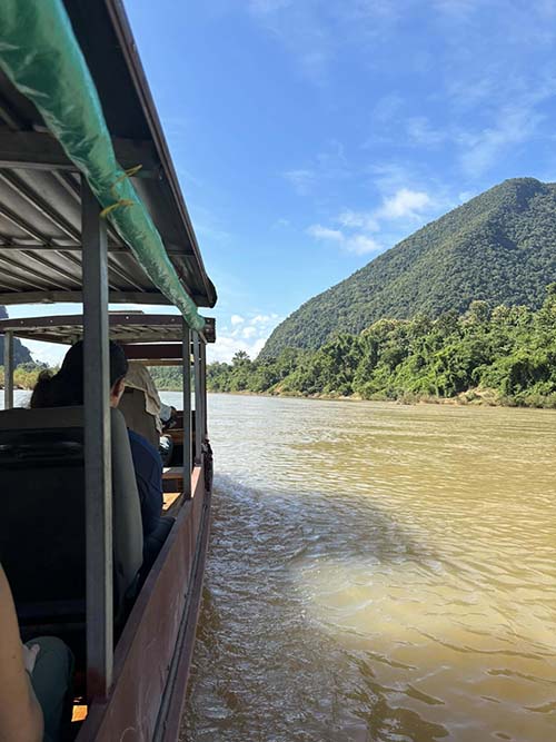 ที่เที่ยวลาว