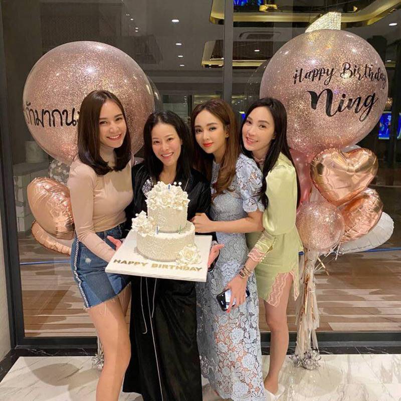  เป้ย  ปานวาด, หนิง ปณิตา, กระแต ศุภักษร, เมย์ พิชญ์นาฏ