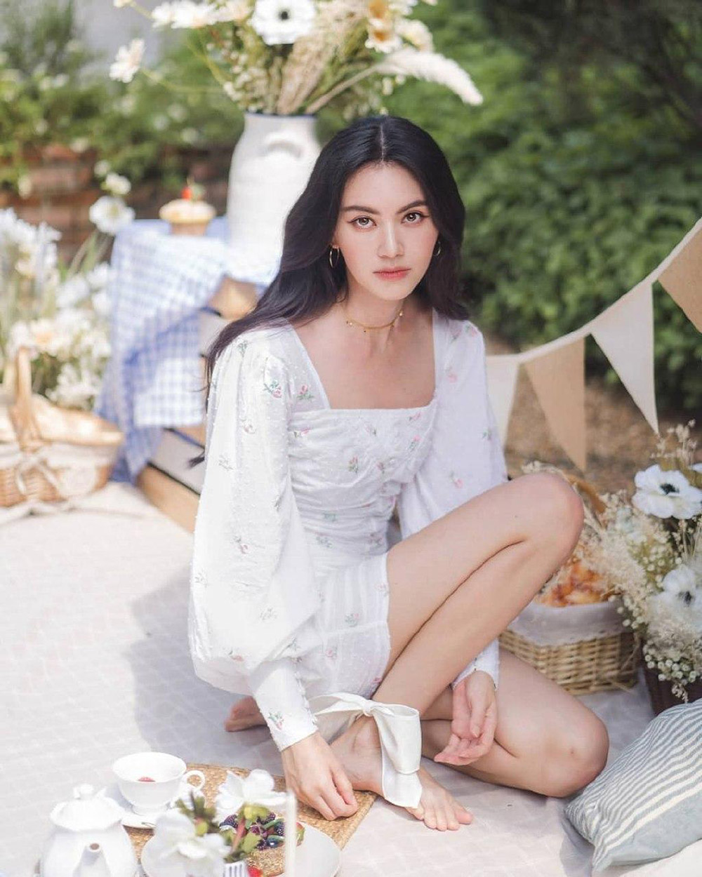 แฟชั่น, เสื้อสีขาว