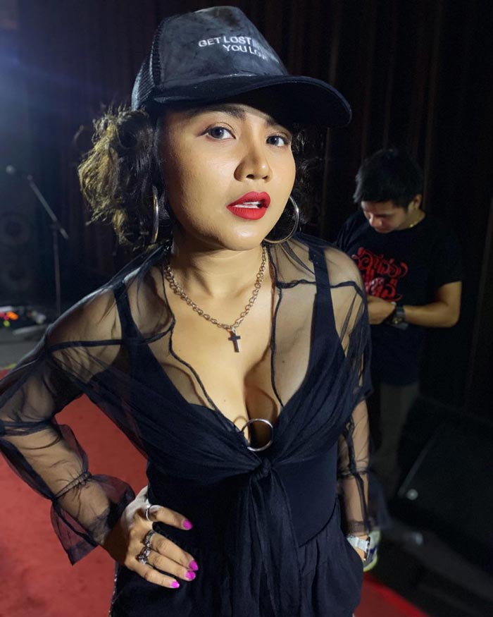 ตั๊กแตน ชลดา