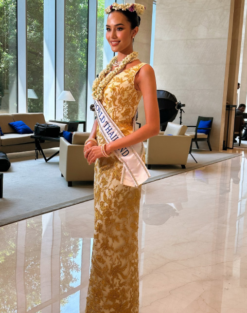 โอปอล สุชาตา กับลุคเข้ากอง Miss World 2025 สวยสง่าสมมงไทยแลนด์