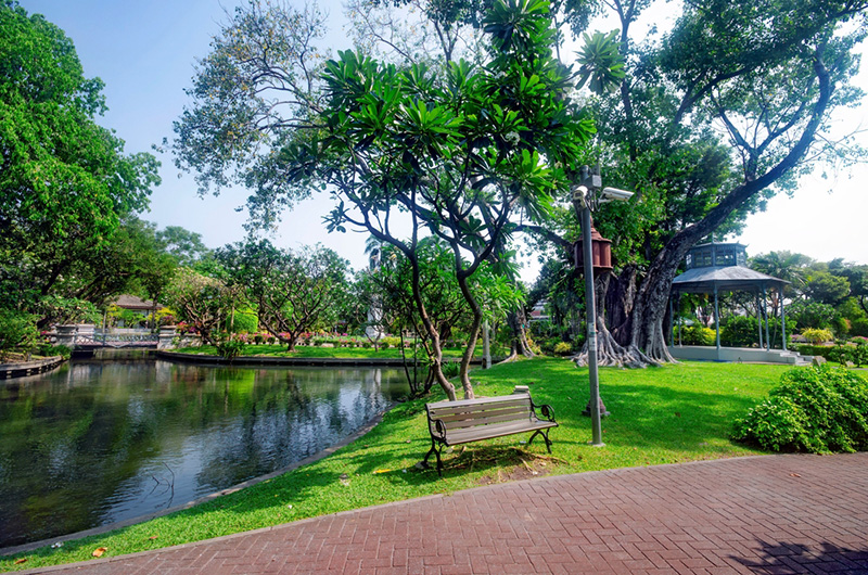 สวนสราญรมย์ สวนสาธารณะ ใกล้รถไฟฟ้า BTS และ MRT