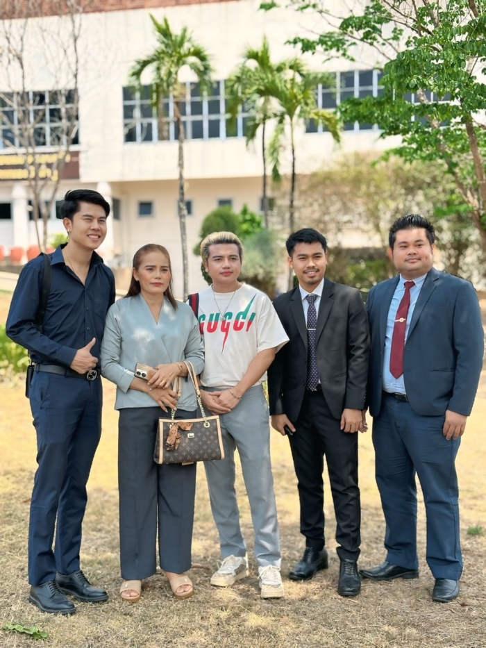  ทนายพัฒน์ ครูไพบูลย์ 