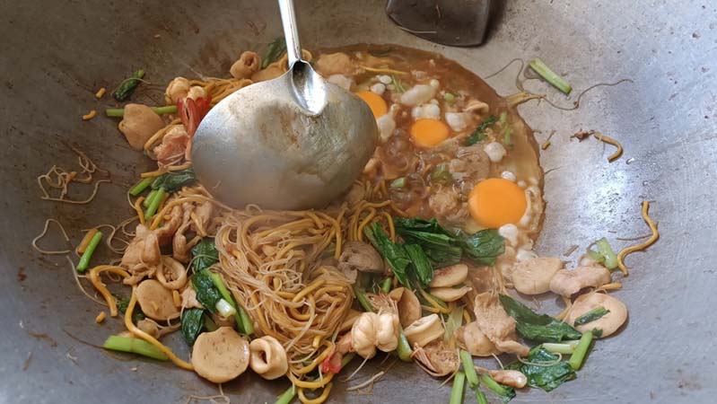 ผัดหมี่หุ้นหมี่