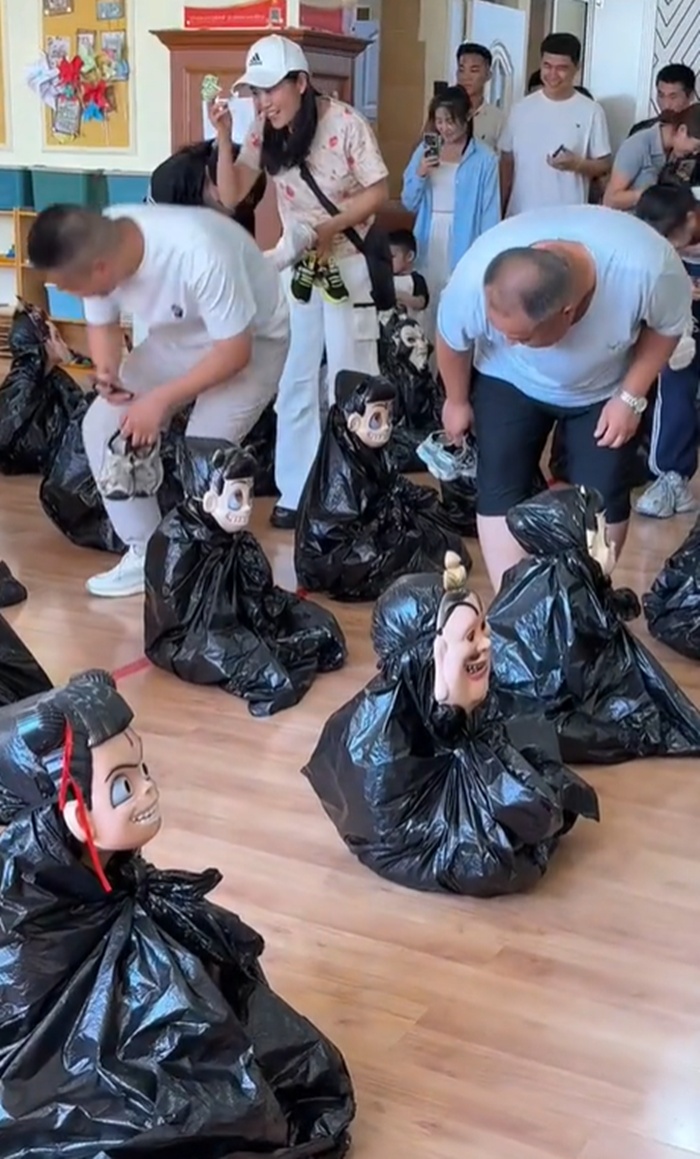 ลองใจพ่อแม่