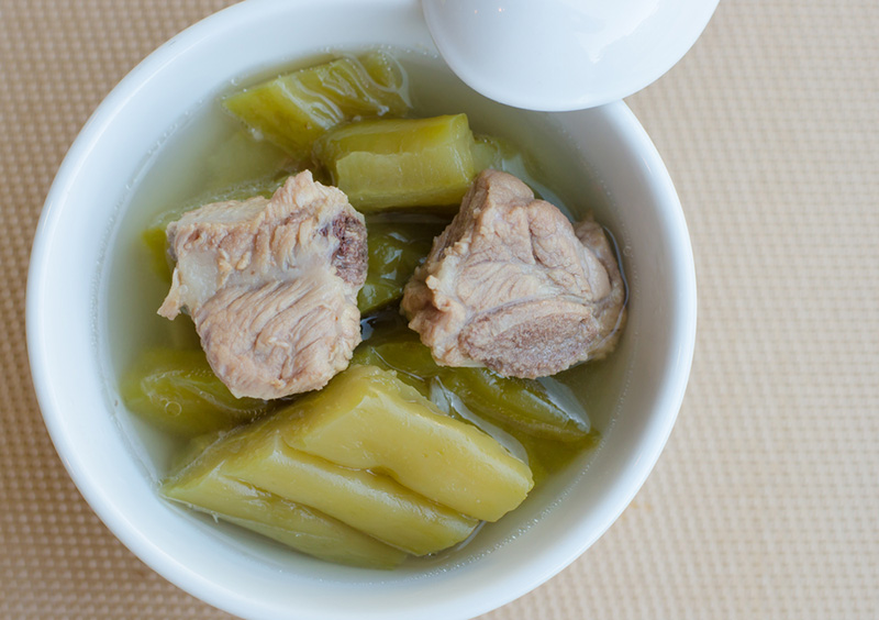 ต้มมะระผักกาดดองกระดูกหมู