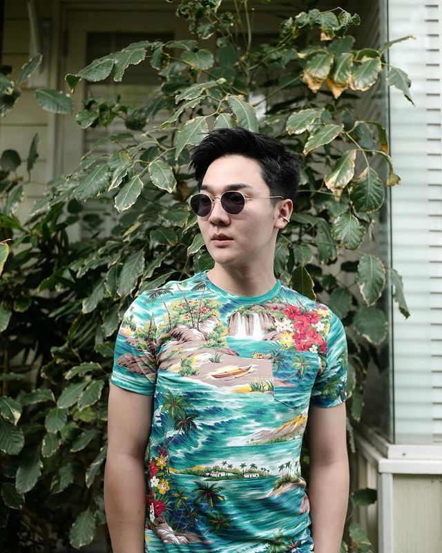 เจมส์ ชวิศ