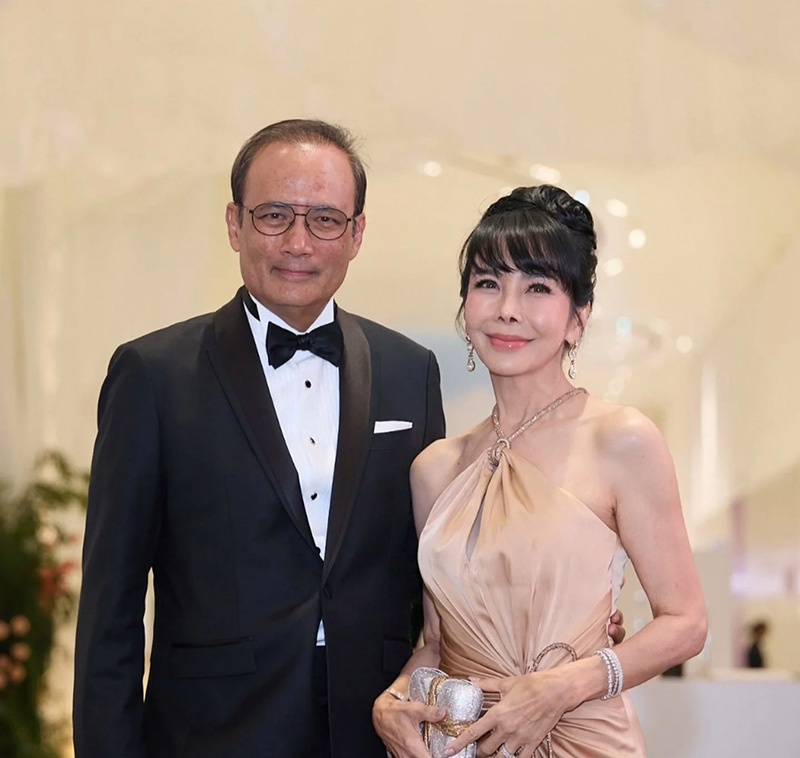 ภาพล่าสุด ตั๊ก มยุรา ลุคไปงานแต่ง