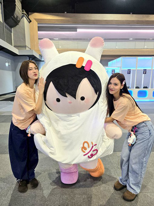 ตุ๊กตาด้อม gmm