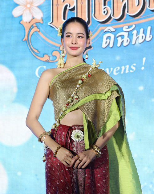 แฟชั่นชุดไทยของสาว ๆ แก๊งคณิกา จากละคร คุณพี่เจ้าขาดิฉันเป็นห่านมิใช่หงส์ สวยทุกลุค