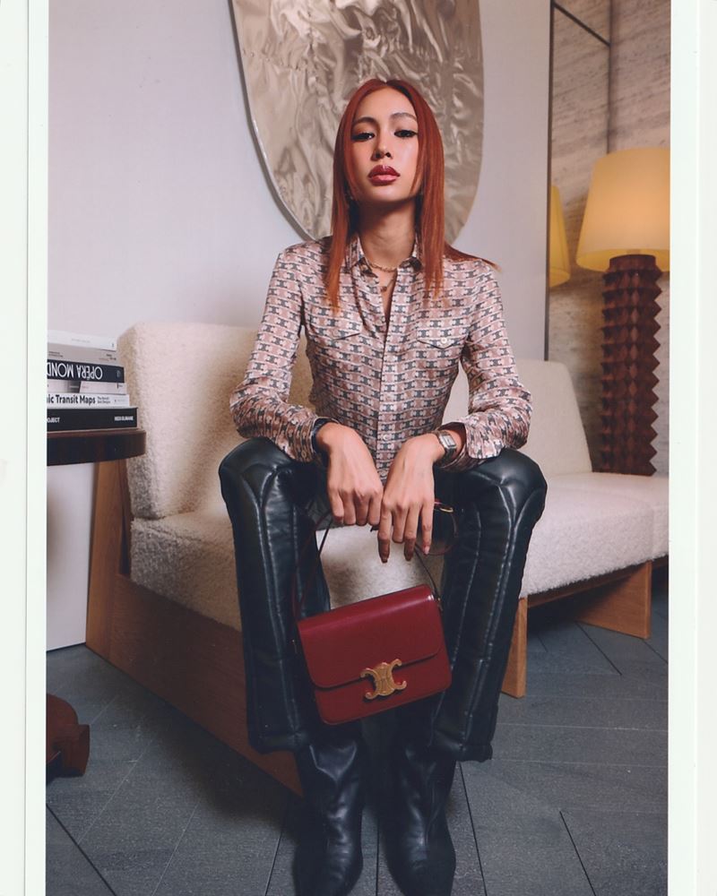 เฟิร์น นางแบบสาวสวย