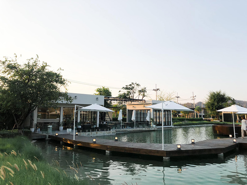 ร้านคาเฟ่สไตล์มัลดีฟส์