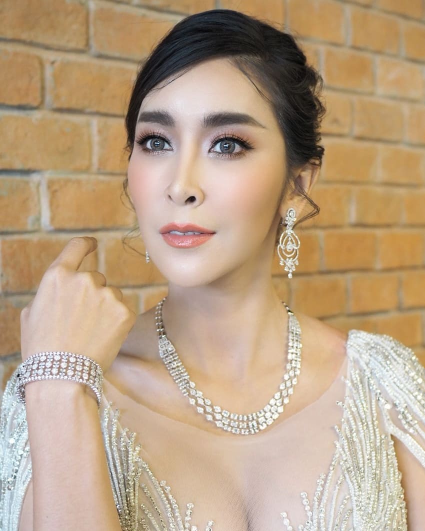 ใหม่ สุคนธวา