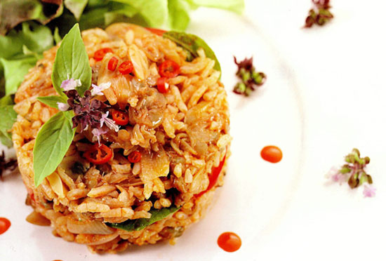 ข้าวผัดน้ำพริกเผาหอยลาย 