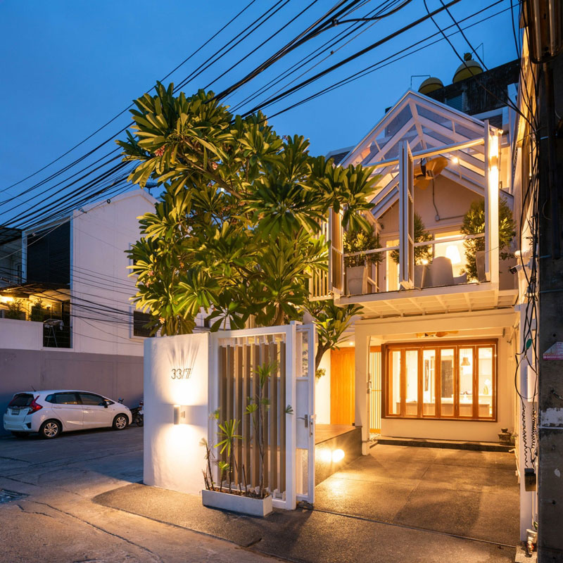 รีโนเวททาวน์เฮ้าส์หลังริม