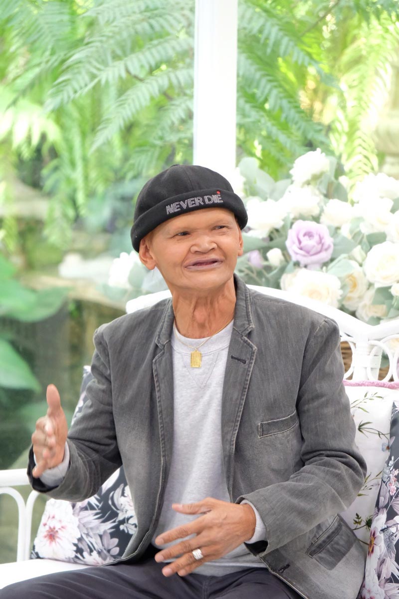 สุเทพ สีใส