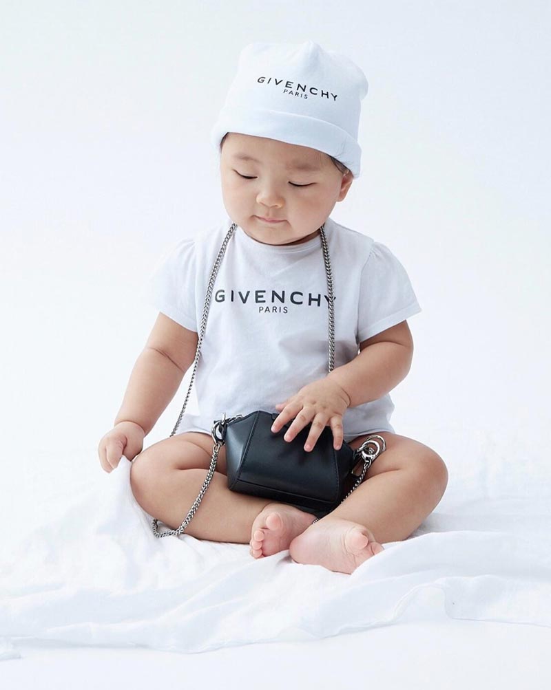 น้องโนล่า ลูกสาว เจนี่