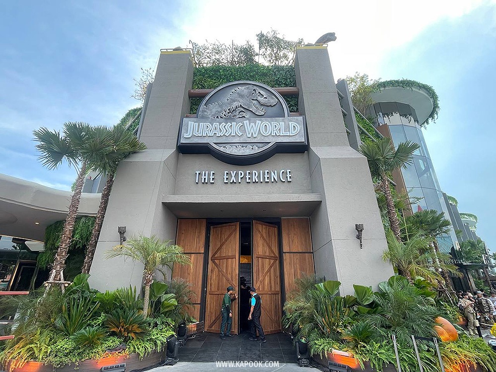 Jurassic World: The Experience