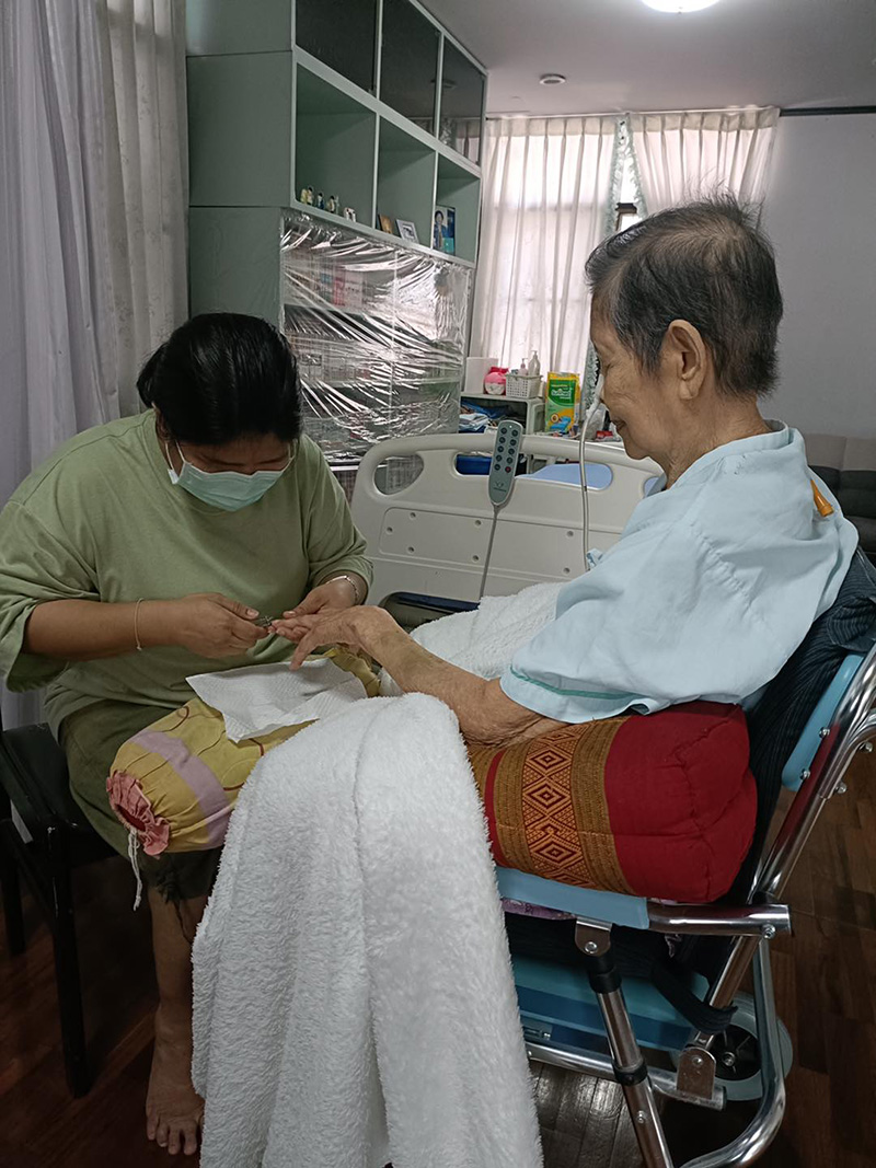  แฟนคลับ บิ๊ก D2B ยังเหนียวแน่น ดูแล พ่อบิ๊ก แม่บิ๊ก 