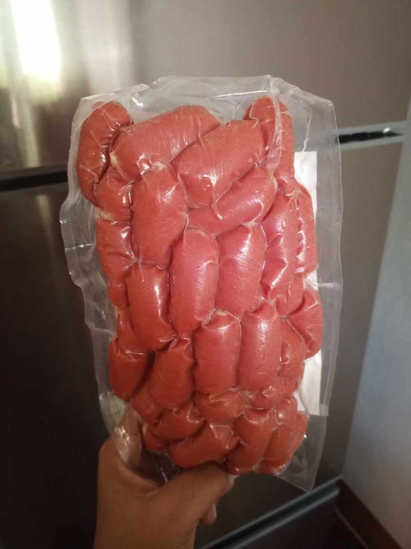ไส้กรอกแดงทอด