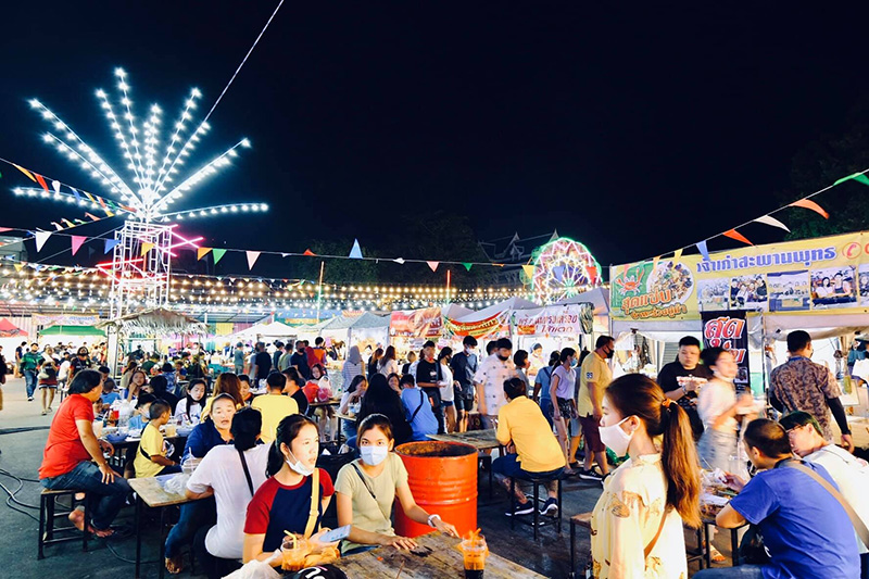 ตลาดสะพานพุทธ กรุงเทพ