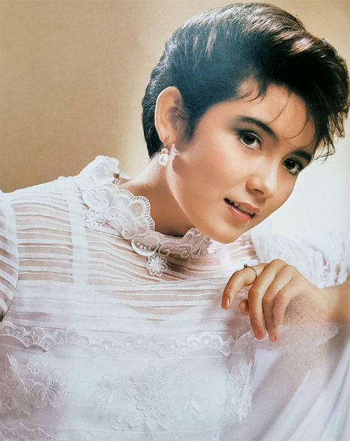 บี วรรณิศา ดาราศัลยกรรม