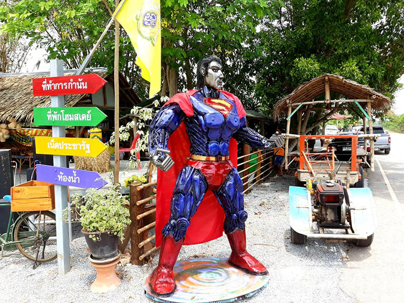 ฮอลลีวูดบ้านนา ฉะเชิงเทรา