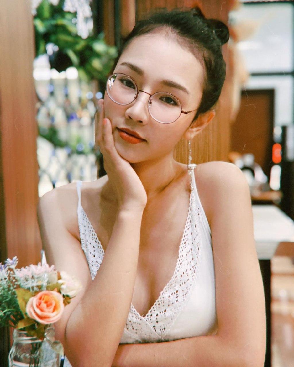 น้องบิว ธรณ์ธิดา