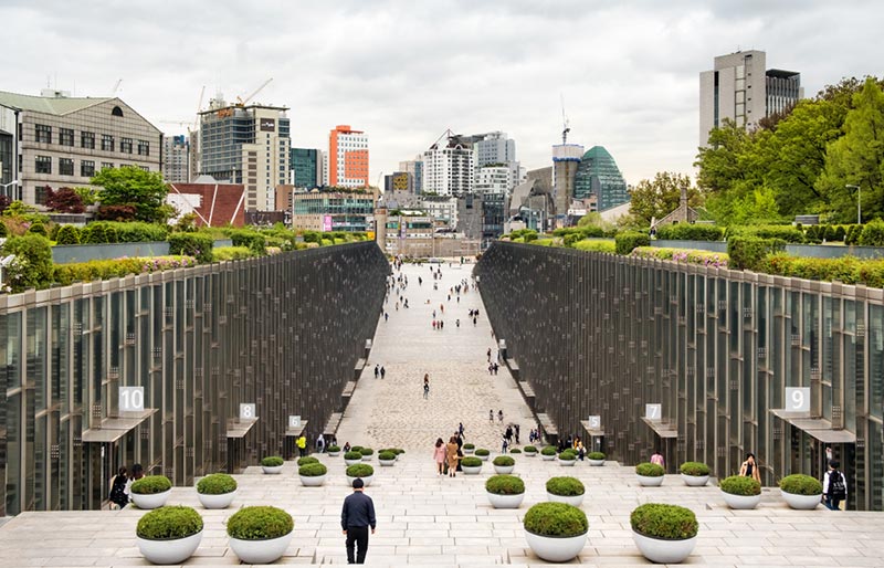 มหาวิทยาลัยสตรีอีฮวา (Ewha Womans University) กรุงโซล