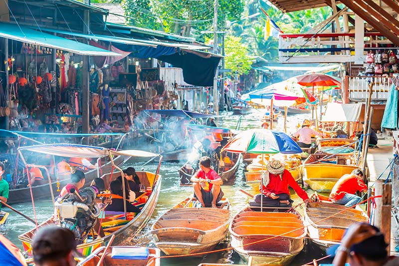 บรรยากาศที่ตลาดน้ำดำเนินสะดวก ราชบุรี