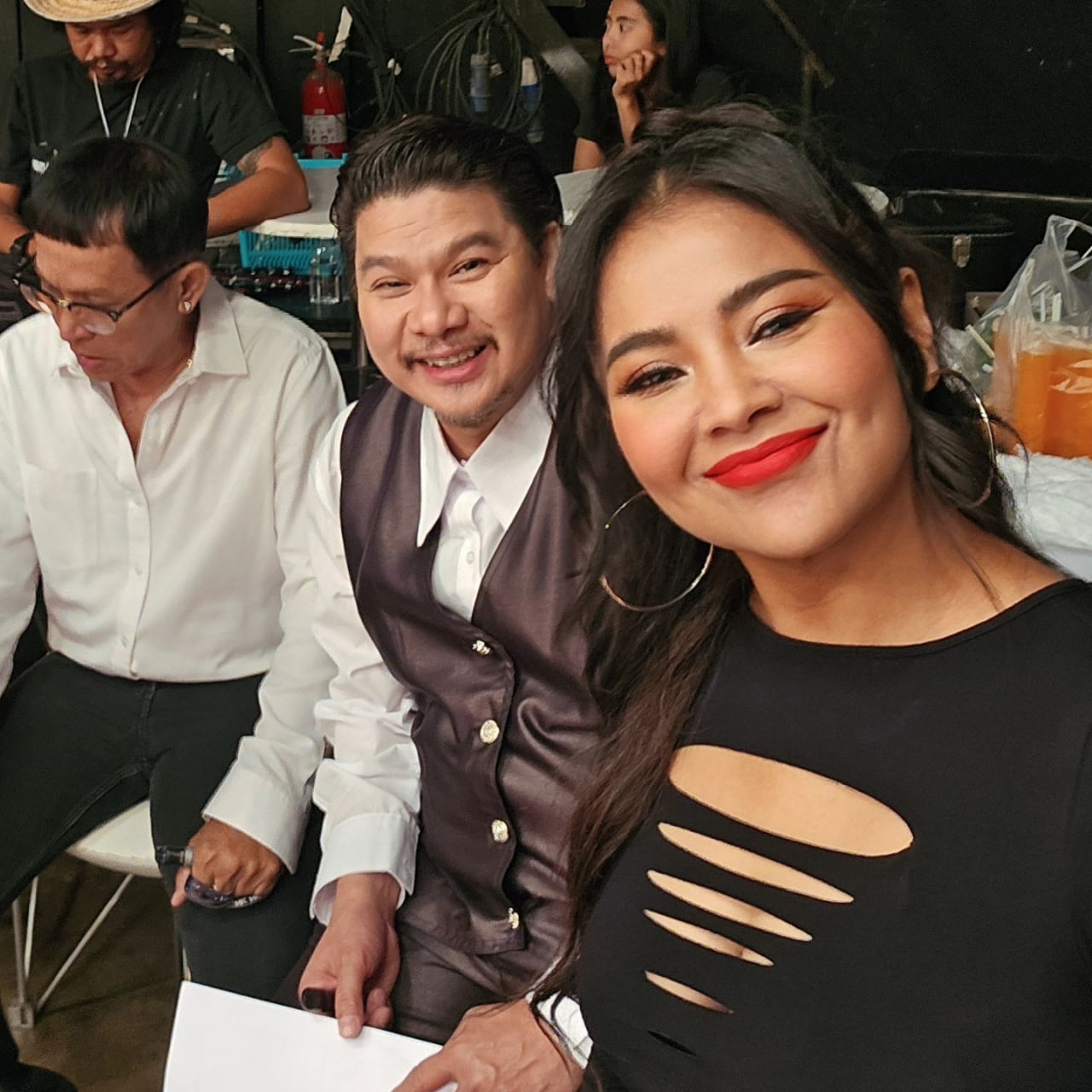 ตั๊ก ศิริพร, นุ้ย เชิญยิ้ม